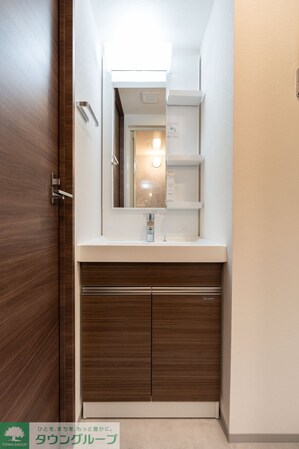 コンフォリア・リヴ北新宿の物件内観写真